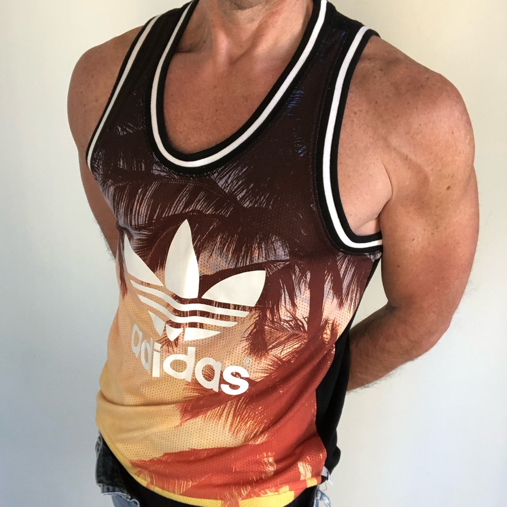 Retro Style Adidas Men’s Mesh Tank Top Small EUC
